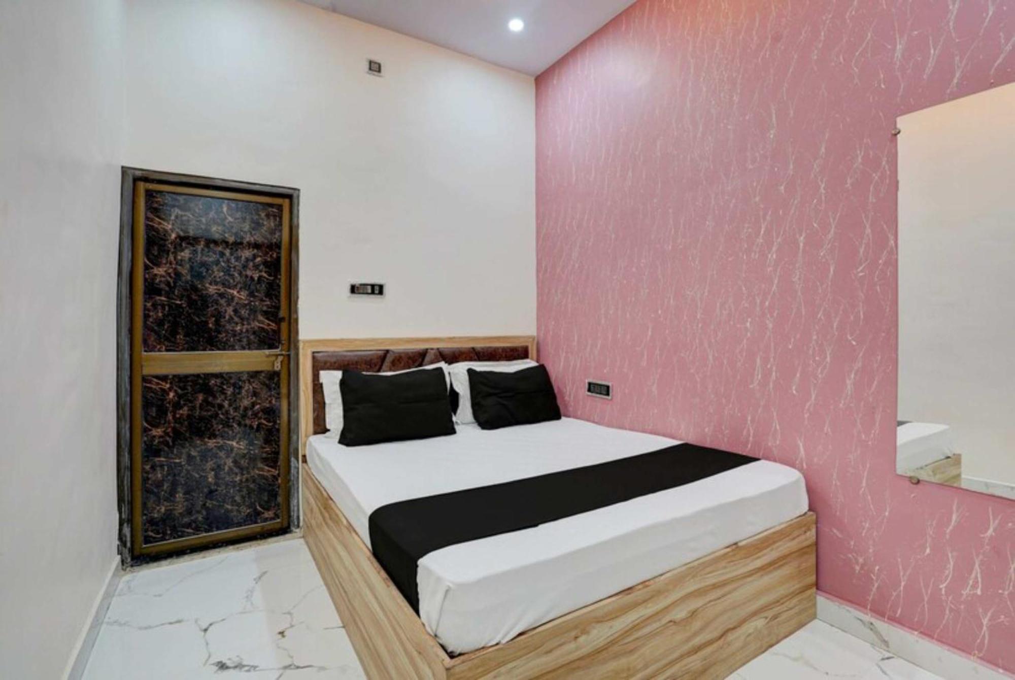Goroomgo Hotel The Sojourn, Adharshila & Gulmohar Cottages Dharamsala Extérieur photo